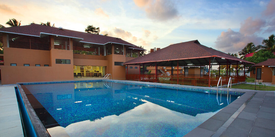 Resort in Alleppey with Pool Grand Ayur Island